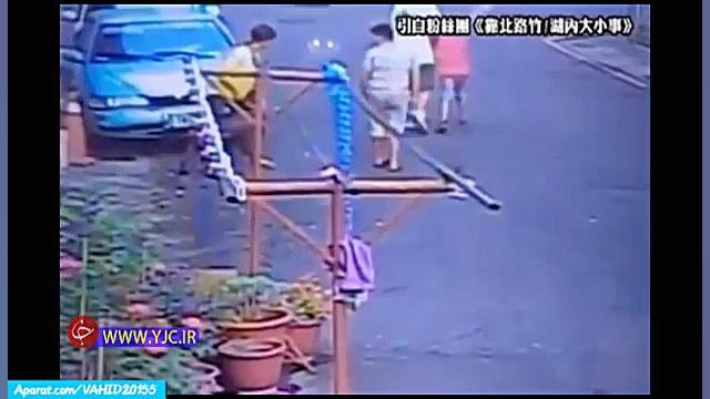 حمله عجیب سگ پیتبول به پسربچه