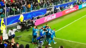 نگاه های متفاوت به تشکر رونالد...