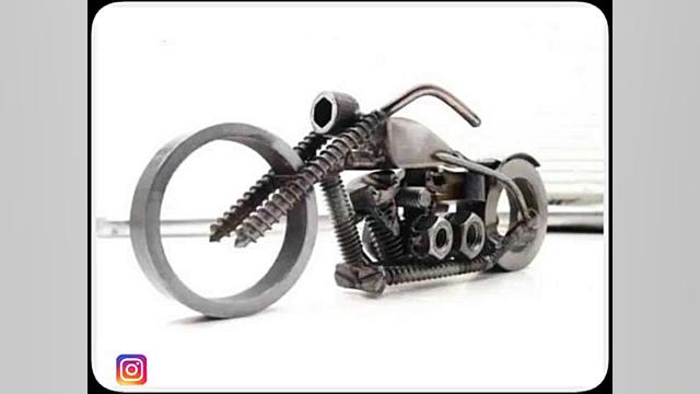 107 مجسمه پیچی