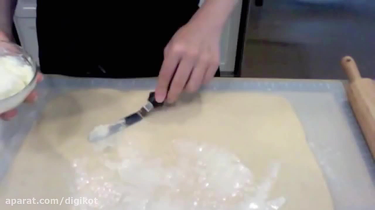 شیرینی رول دارچینی