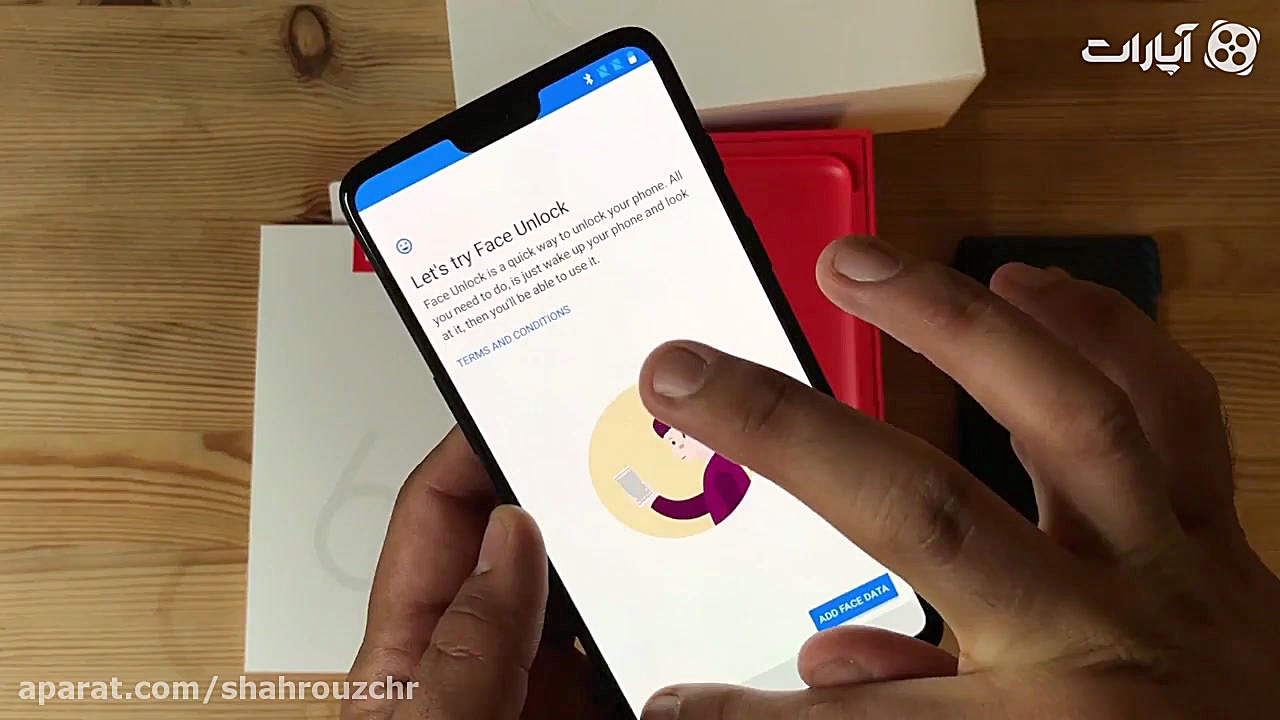 جعبه گشایی و نگاه اولیه به One...