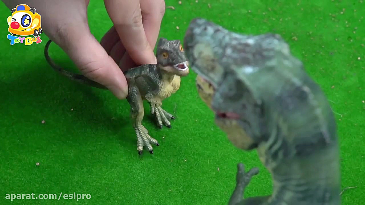 Big Dinosaur Destroys Baby Pan...
