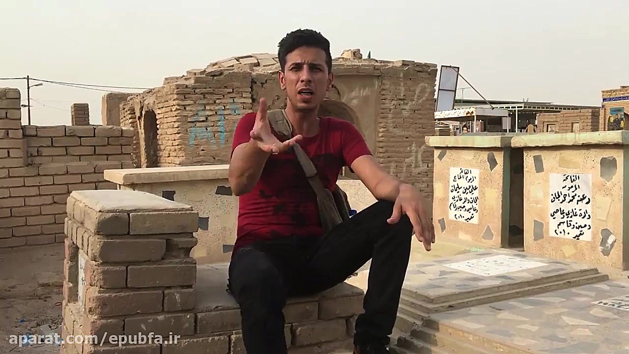 بازدید از یکی از سرداب های قبر...