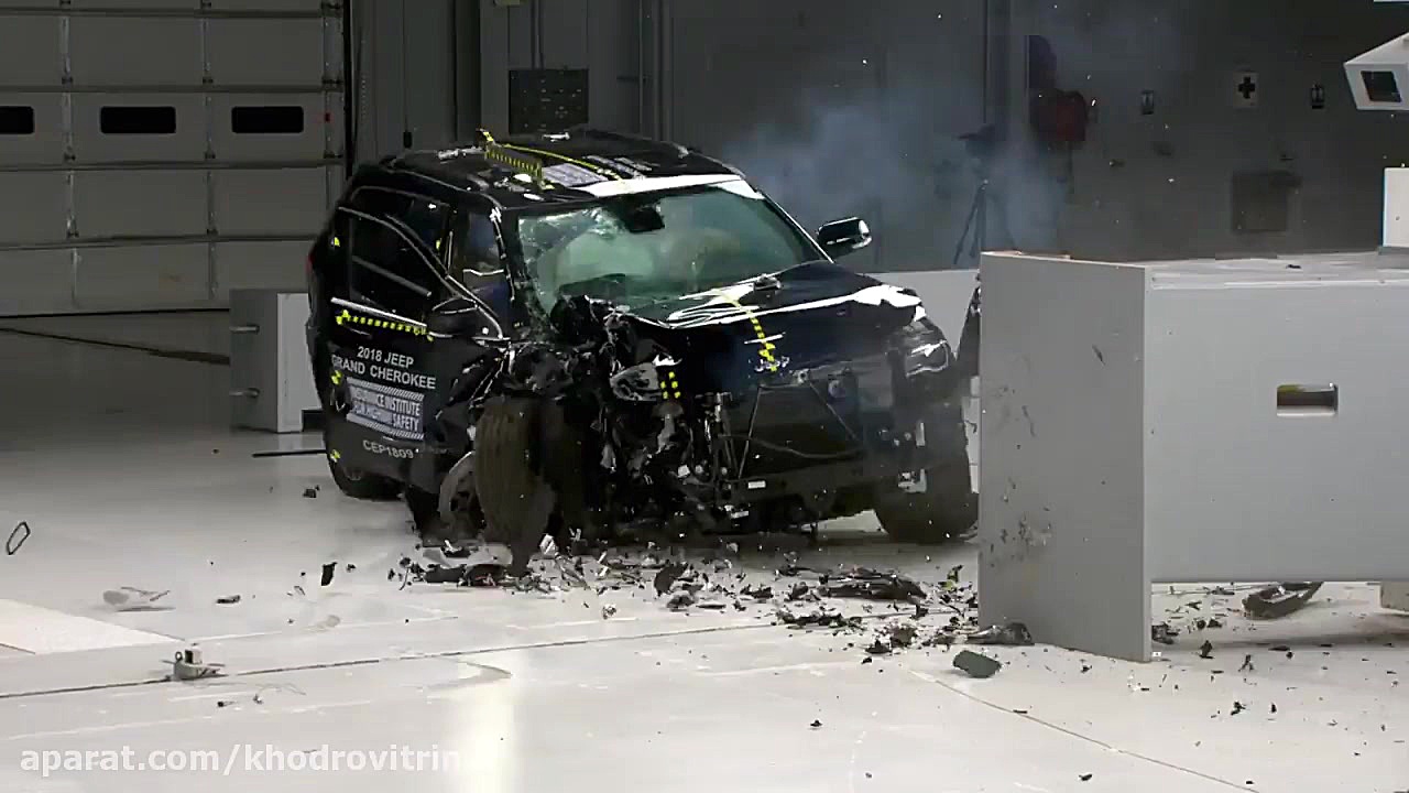 تست تصادف شاسی بلند جیپ گرند چ...
