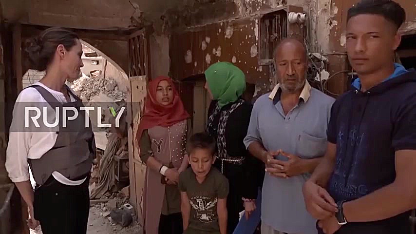 بازدید آنجلینا جولی از خرابی ه...