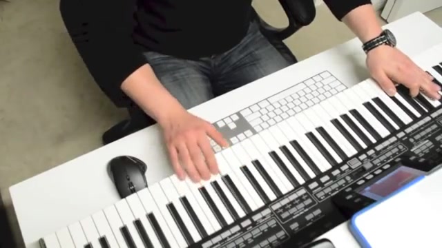 آهنگ دو پنجره گوگوش با کیبورد...