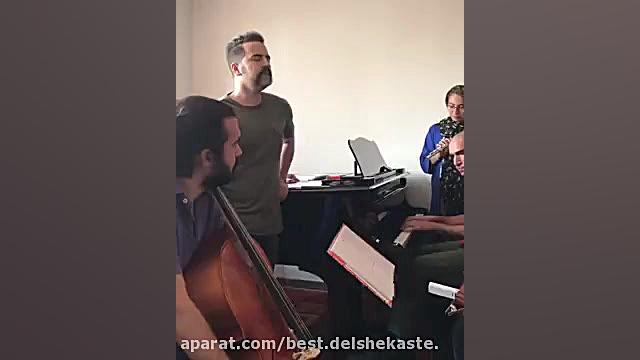 اجرای زنده آهنگ بی تو توسط امی...