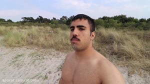 لخت شدن در مکان عمومی!!!