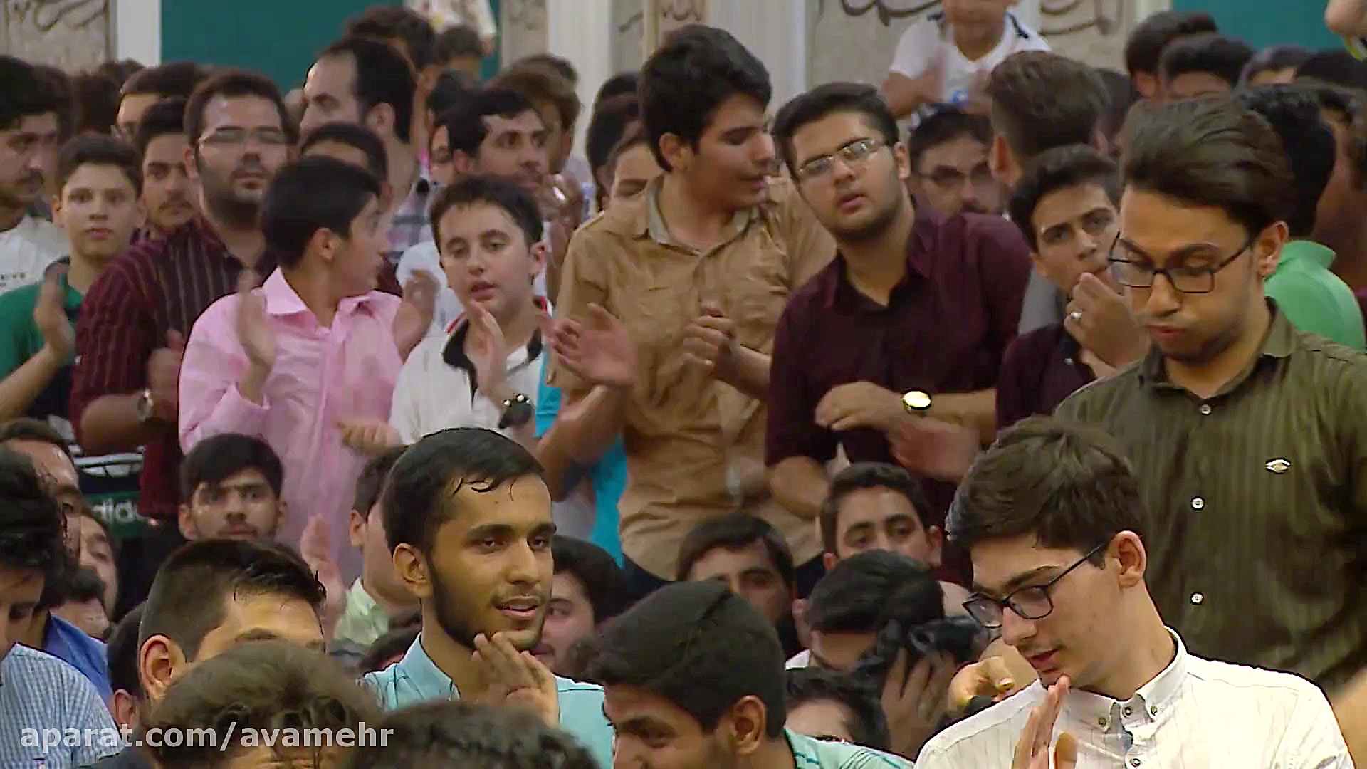 جونُم عُمرُم بی تابُم سرود مول...