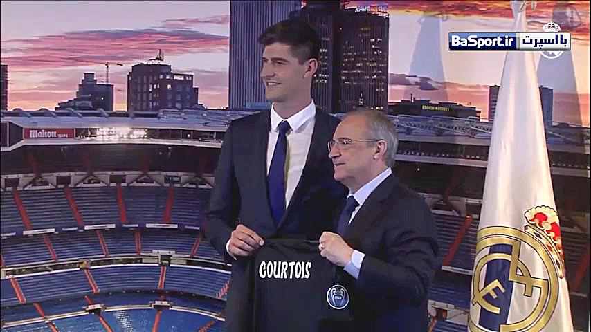 لحظه امضای قرارداد کورتوا با ر...