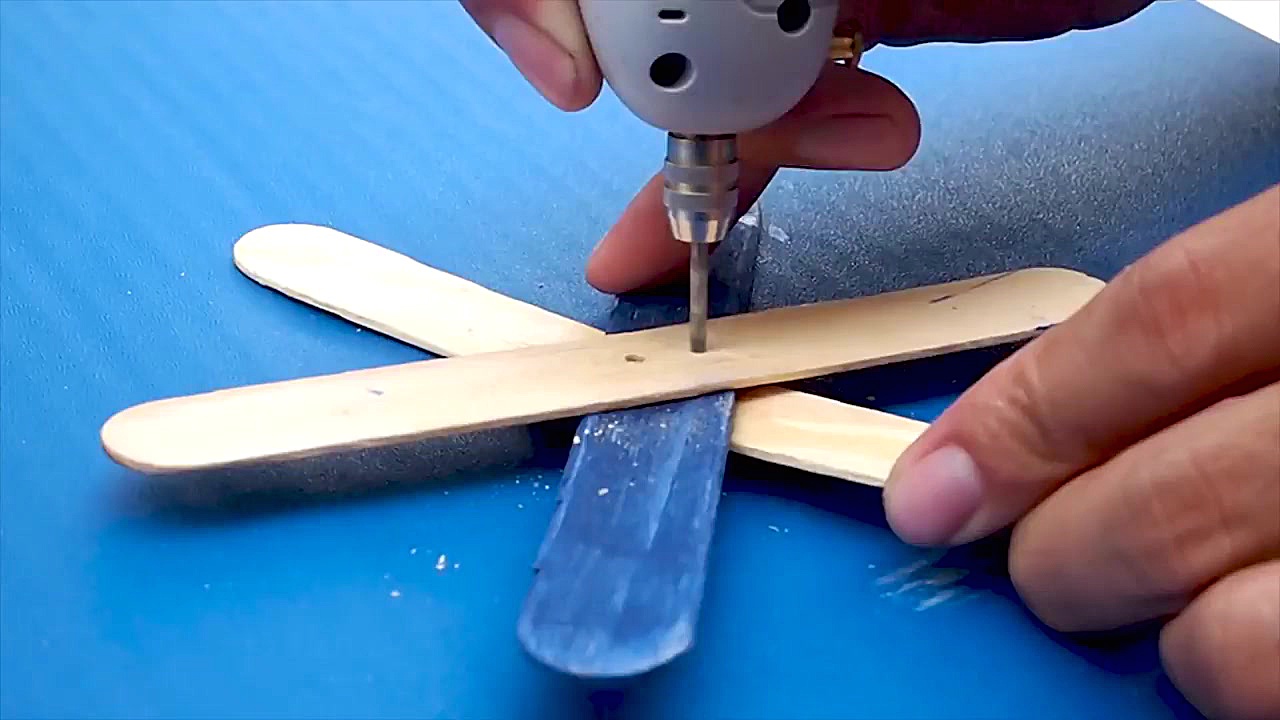 How to Make Spinner using Pops...
