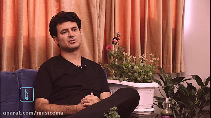 گفتگو با سیامک آقایی