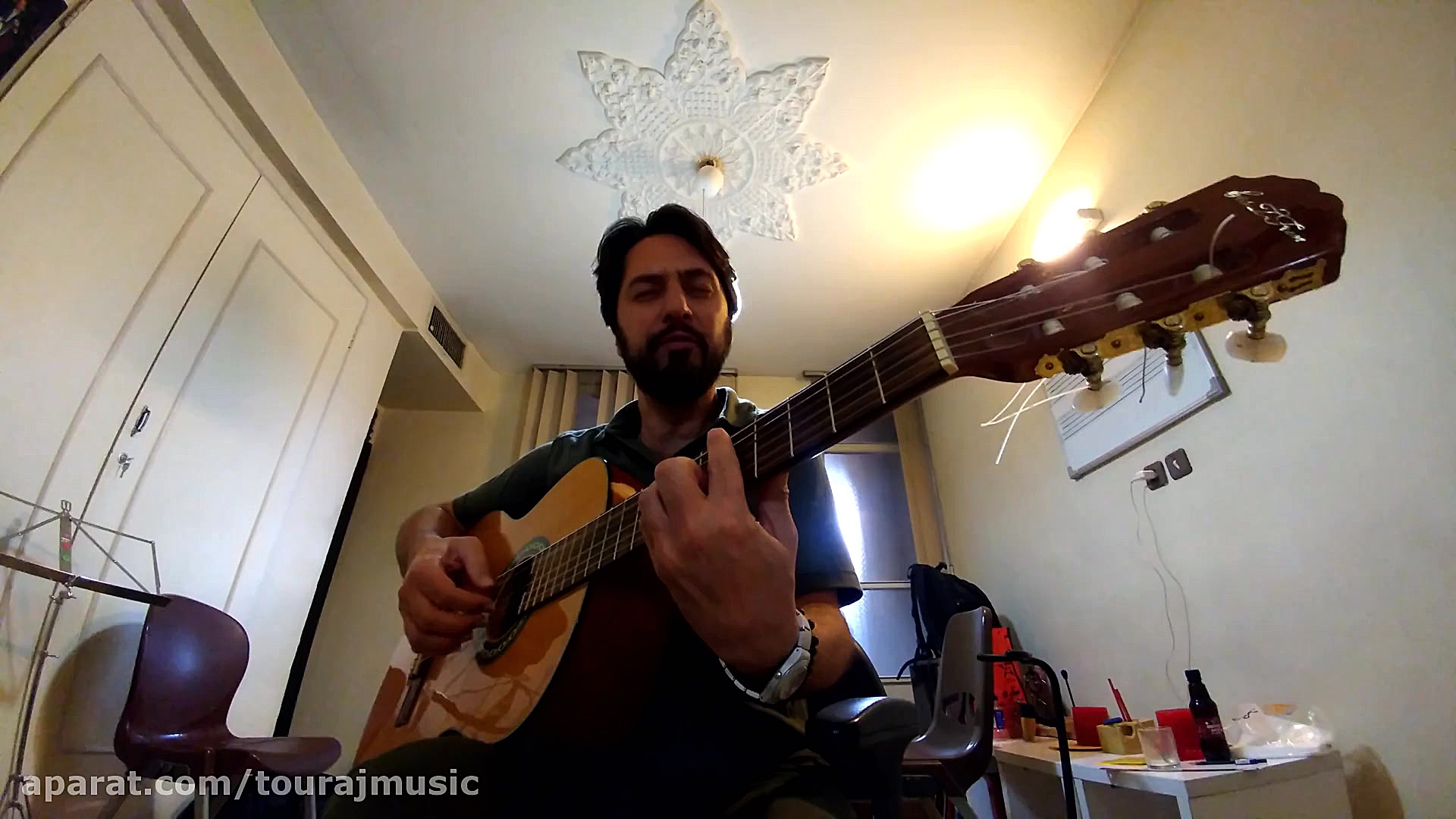 تورج توسلی نیا  اونیک