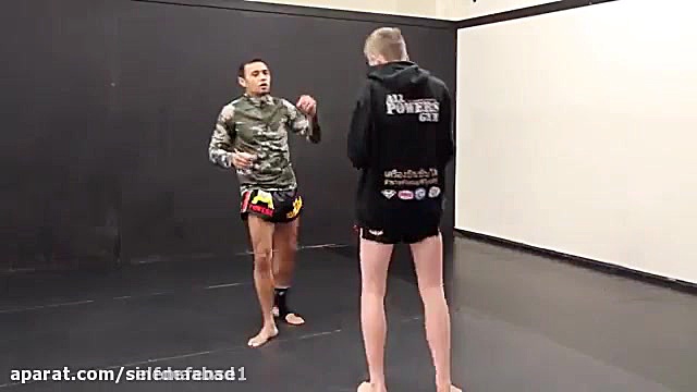 آموزش ضربات در موی تای