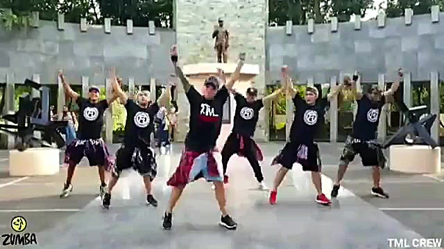 زومبا کلیپ کامل در کانال تلگرا...