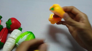 Learn Numbers with PUZZLE toys...