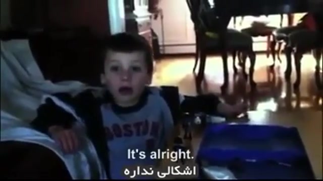 خوردن شکلات شب هالوین توسط پدر...