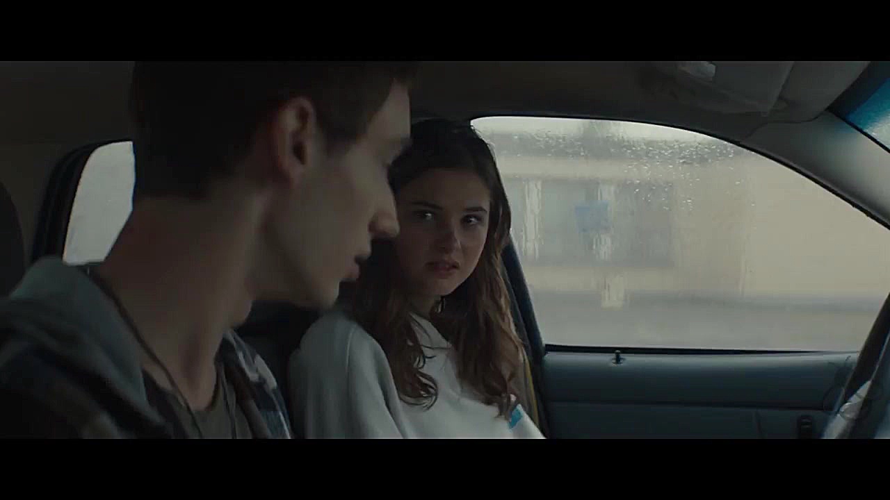تریلر فیلم علمی تخیلی At First Light 2018 زمان109ثانیه