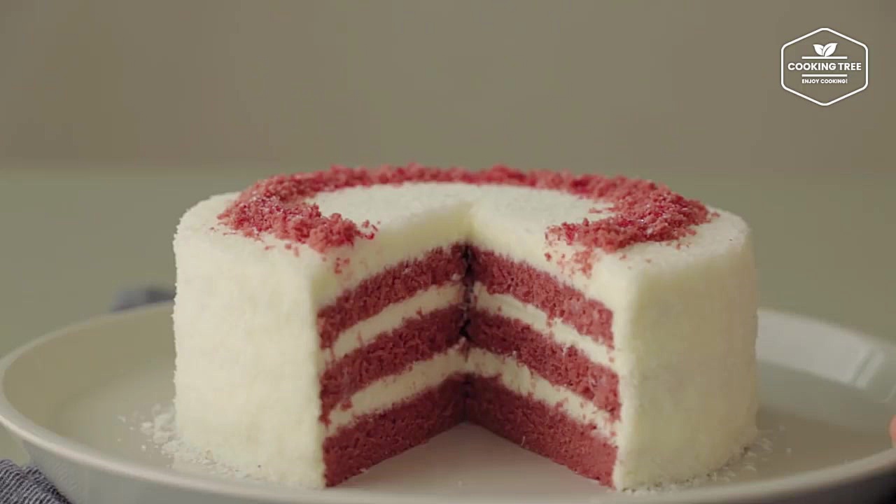 کیک نارگیلی قرمز Coconut Red V...