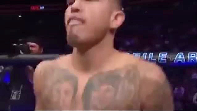 مبارزه کامل تونی فرگوسن با انت...