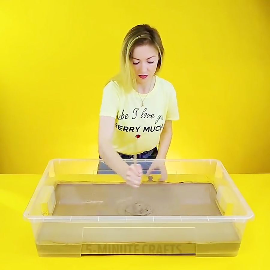 10 AMAZING DIY TOYS YOU CAN MA...