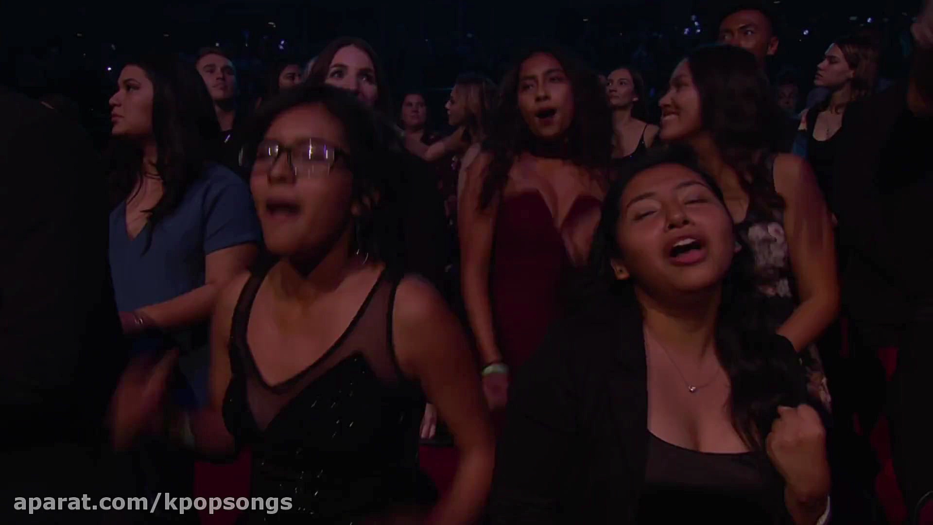 اجرای فوق العاده آهنگ DNA از گ...