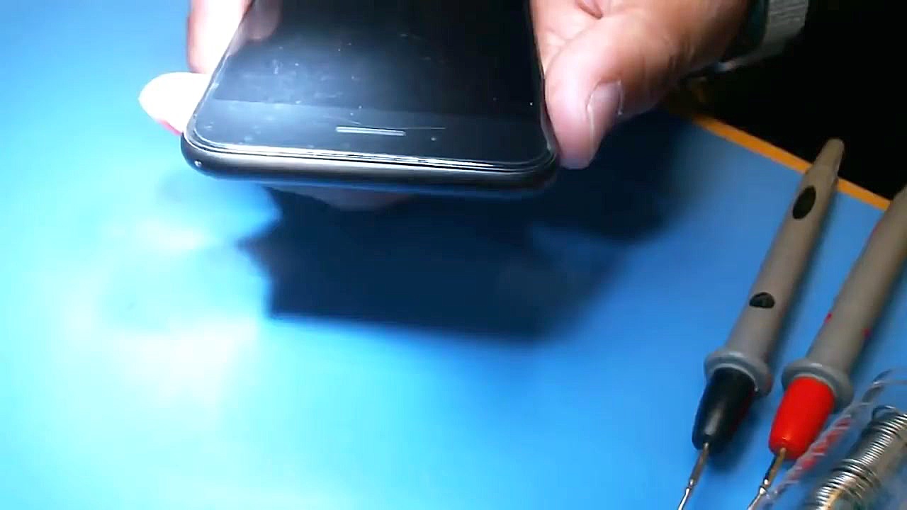 آموزش تعمیرات تخصصی موبایل آیف...