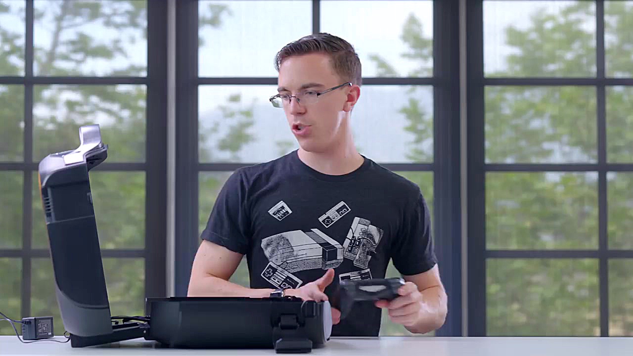 ساخت پلی استیشن ۴ قابل حمل