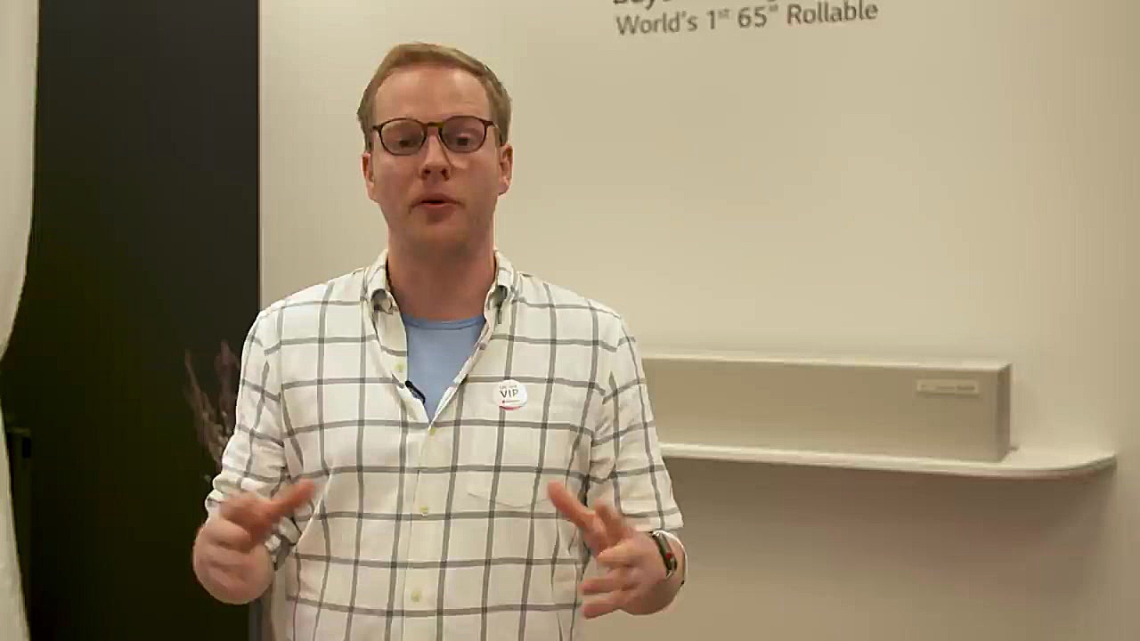 تلویزیون OLED منعطف ال جی