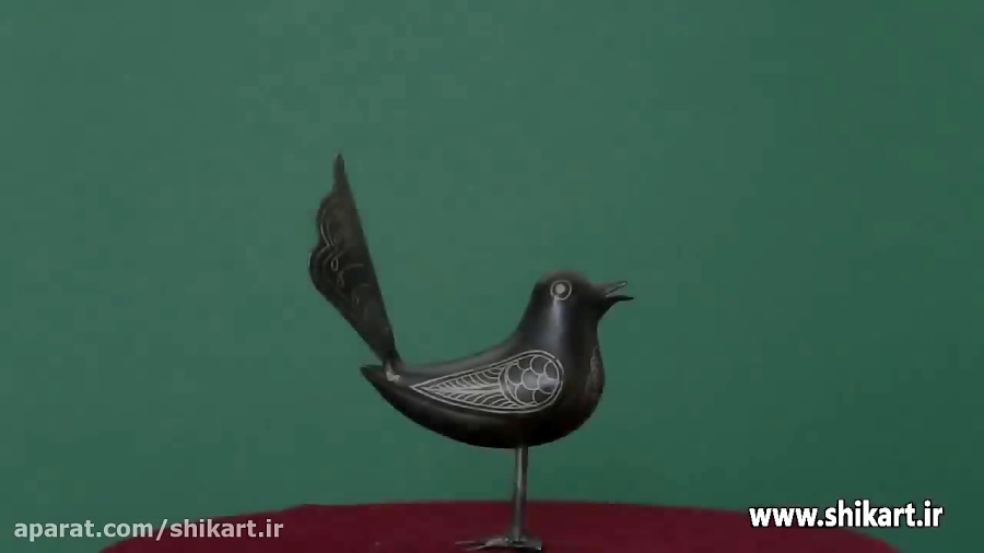 مجسمه گنجشک فولادی آوازخوان