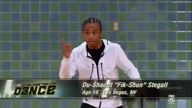 مرد انعطاف پذیر