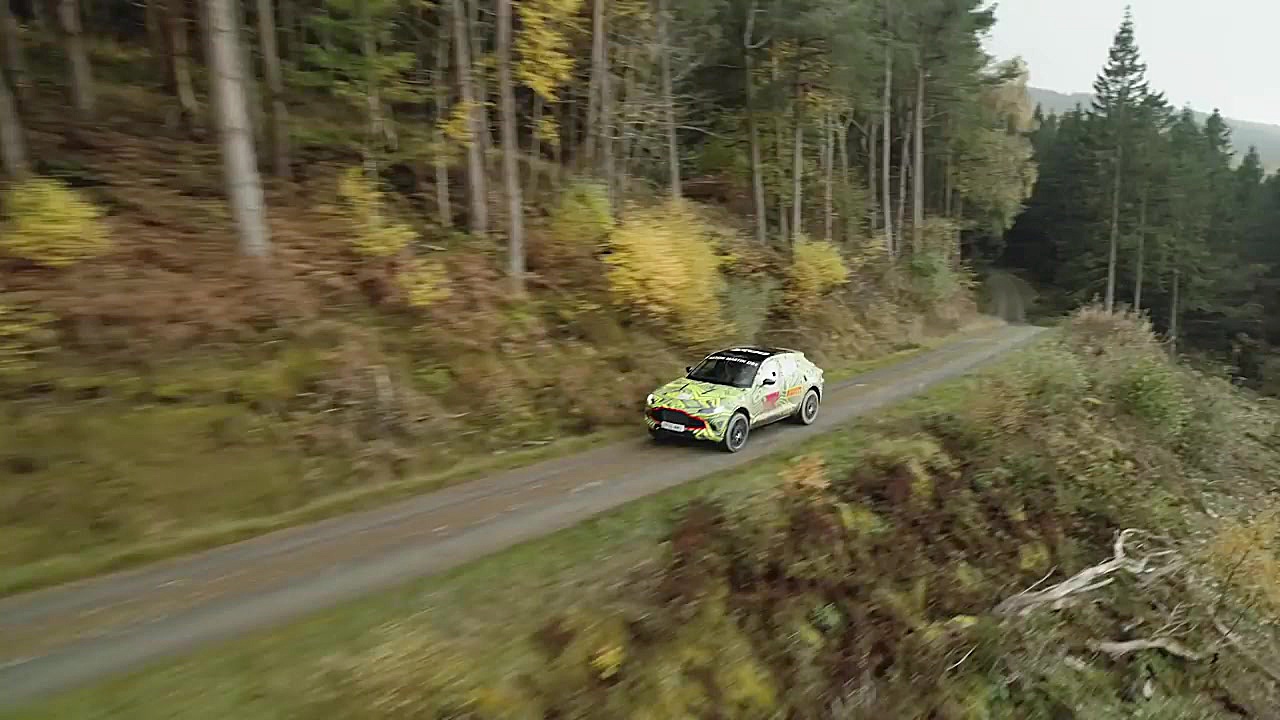 آستون مارتین DBX، نخستین شاسی...