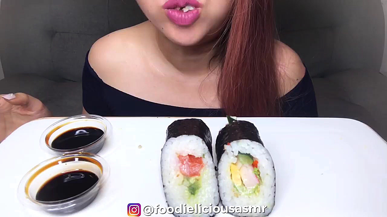 چالش غذا خوردن آسمر(سوشی)!❤️فا...