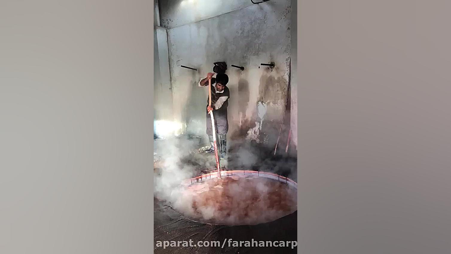 رنگرزی گیاهی به شیوه سنتی در ک...