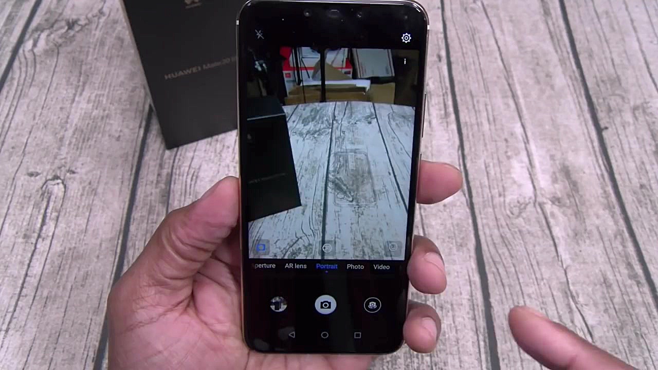 جعبه گشایی هواوی میت ۲۰ لایت (...