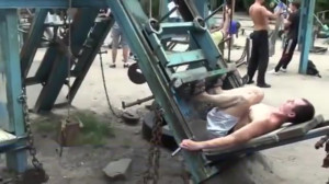 باشگاه بدنسازی با آهن آلات قرا...