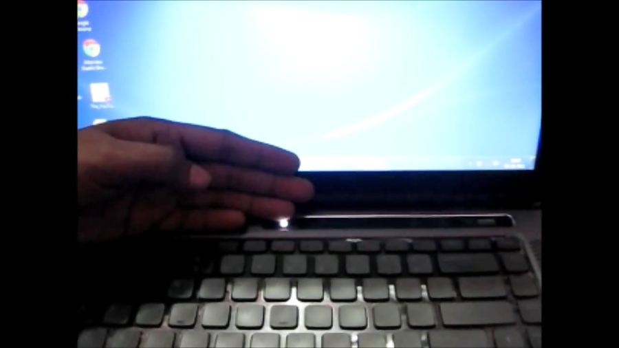 خط و خش صفحه نمایش لپ تاپ