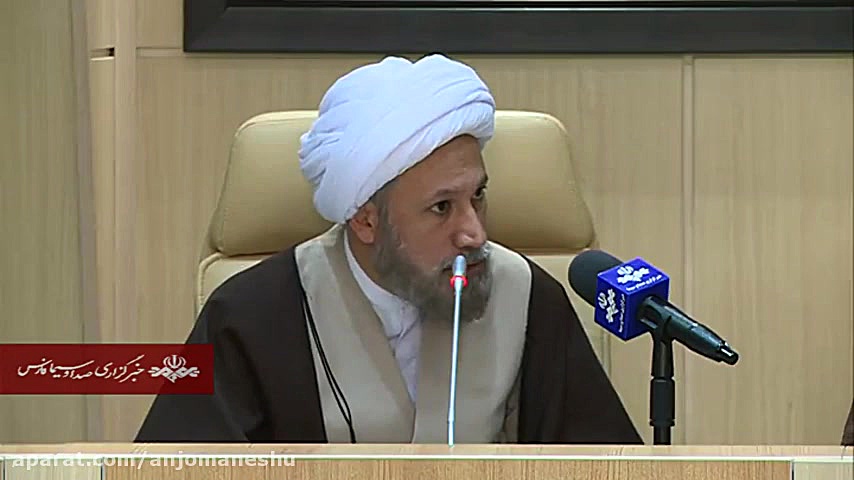 نشست آیت الله دژکام با فعالان...