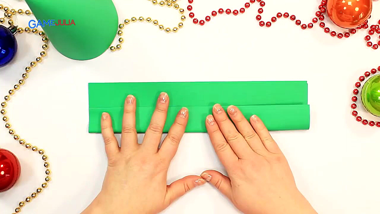 ساخت درخت کریسمس کاغذی