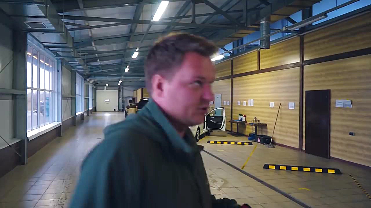 آفرود با شاسی بلندهای لوکس (قس...