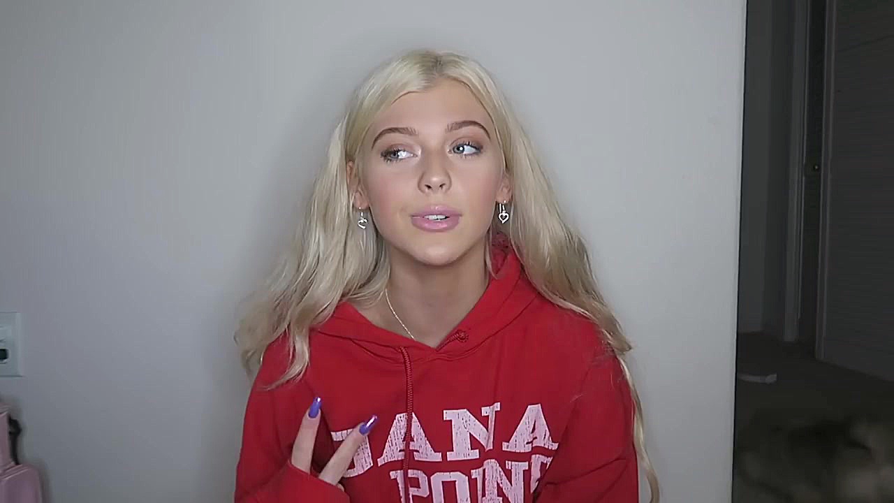 PRETENDING TO BE A FAN ACCOUNT...