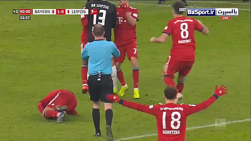 درگیری شدید در پایان دیدار بای...