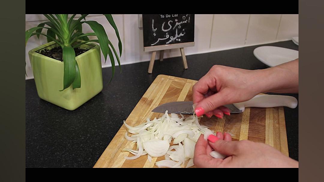 پیاز سرخ شده کریسپی به روش اصو...