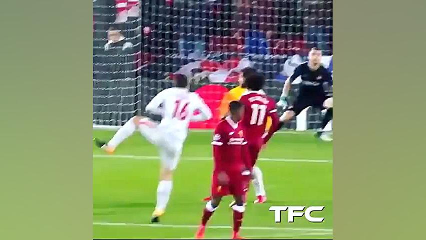 هتریک کوتینیو در لیورپول