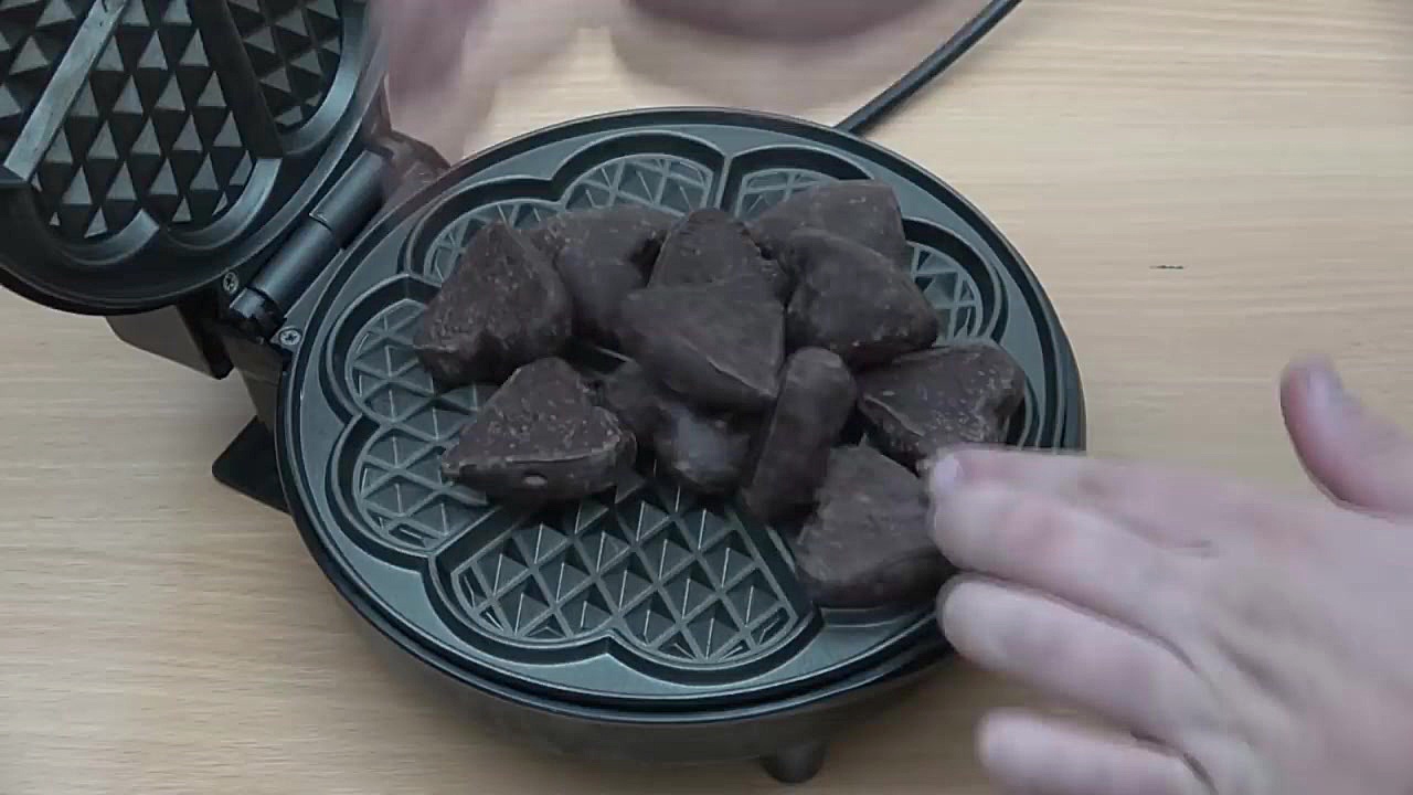 EXPERIMENT WAFFLE IRON vs NUTE...