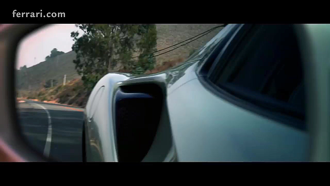 فراری 488 پیستا اسپایدر رونمای...