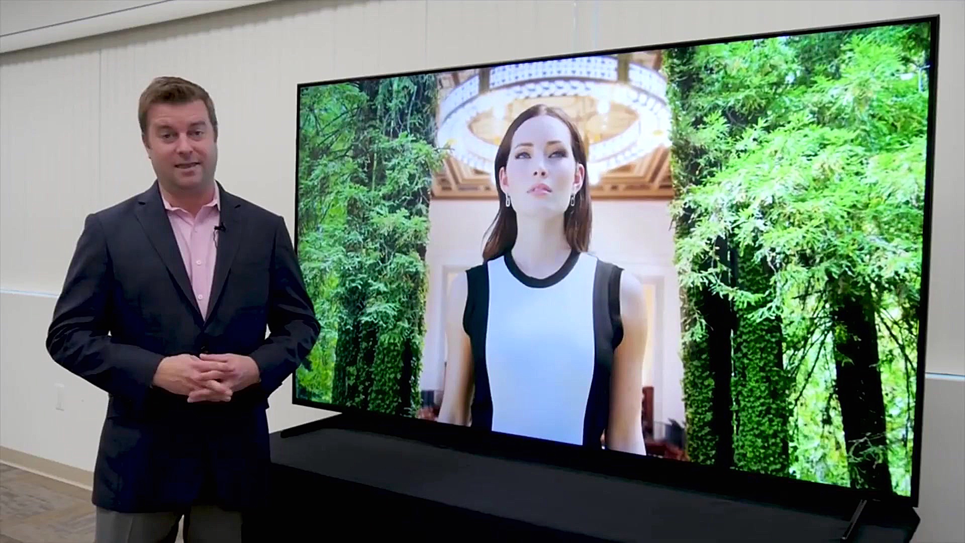 تلویزیون QLED سامسونگ Q900