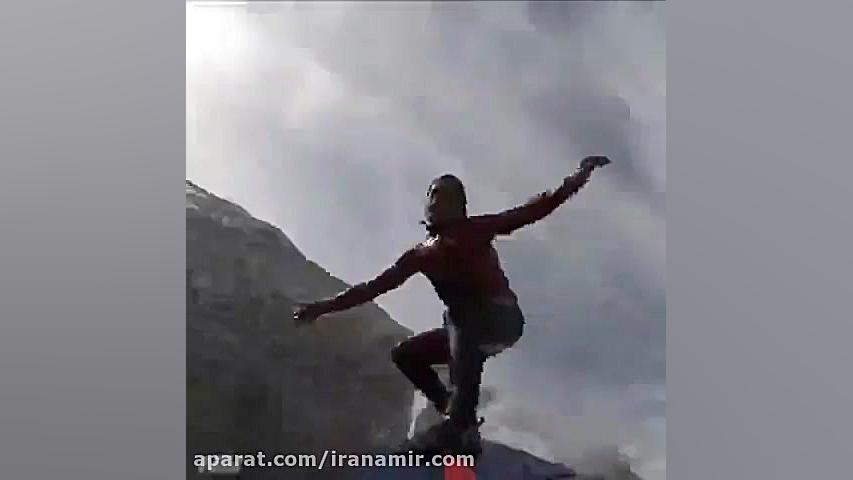 موج سواری یه ورزش بی نظیر و تر...