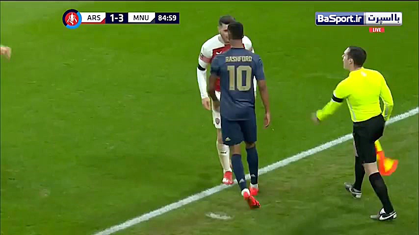 درگیری بازیکنان در جریان بازی...