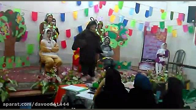 گروه تئاتر دختران گل دبستان با...